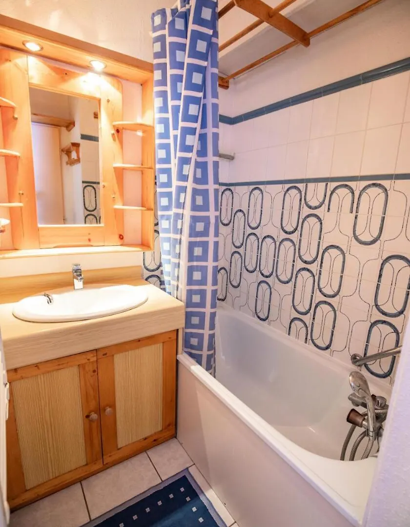 Résidence Les Portes De La Vanoise - 2 Pièces pour 6 Personnes 193183 Villarodin-Bourget Francia